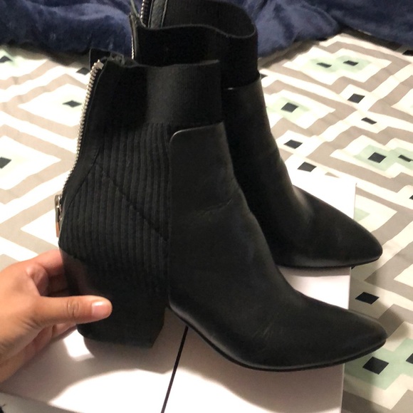 dolce vita caris bootie